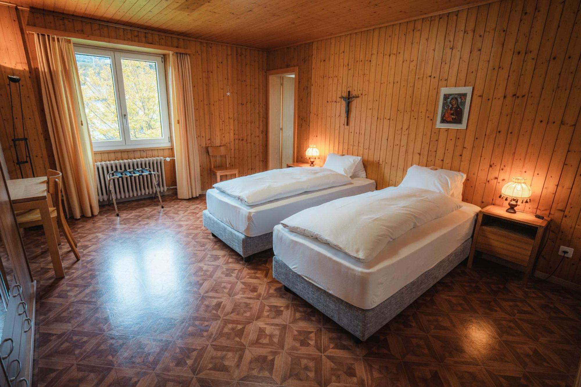Hotel Haus Schoenstatt Contactless-Check-In Бриг Екстер'єр фото