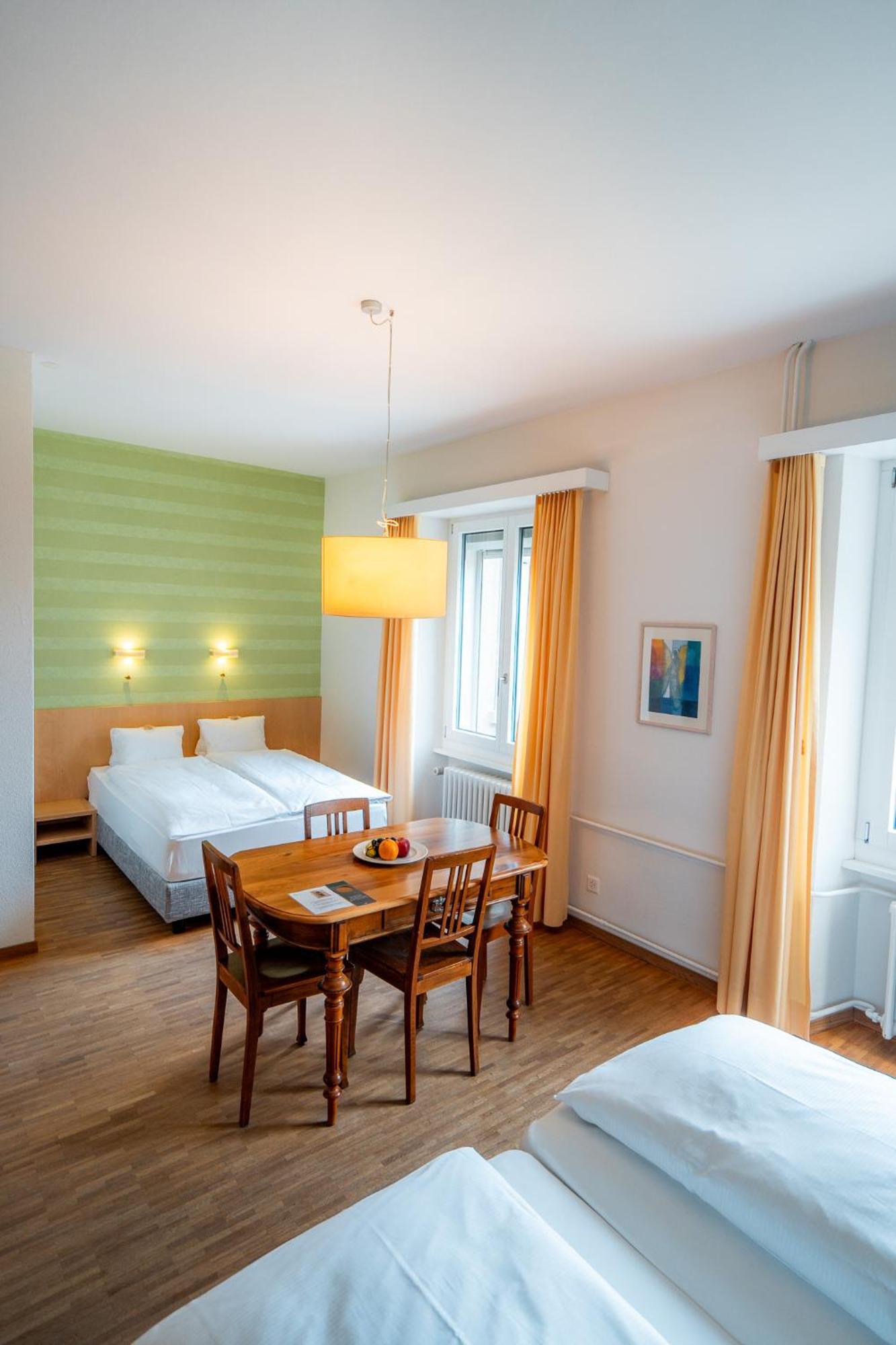 Hotel Haus Schoenstatt Contactless-Check-In Бриг Екстер'єр фото